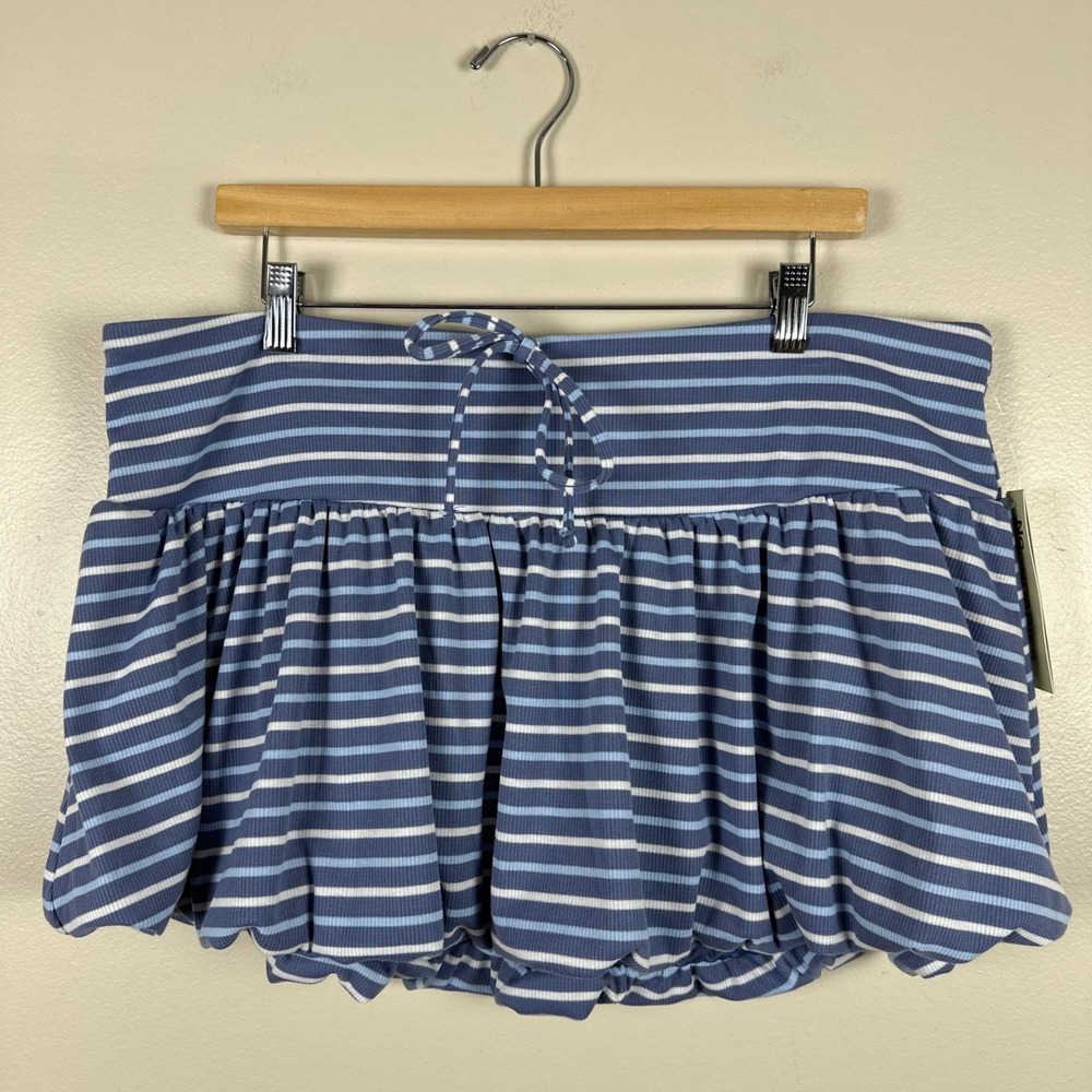 No Boundaries Women's XL Skort Blue Striped Ribbed Bubble Hem Tiered NEW